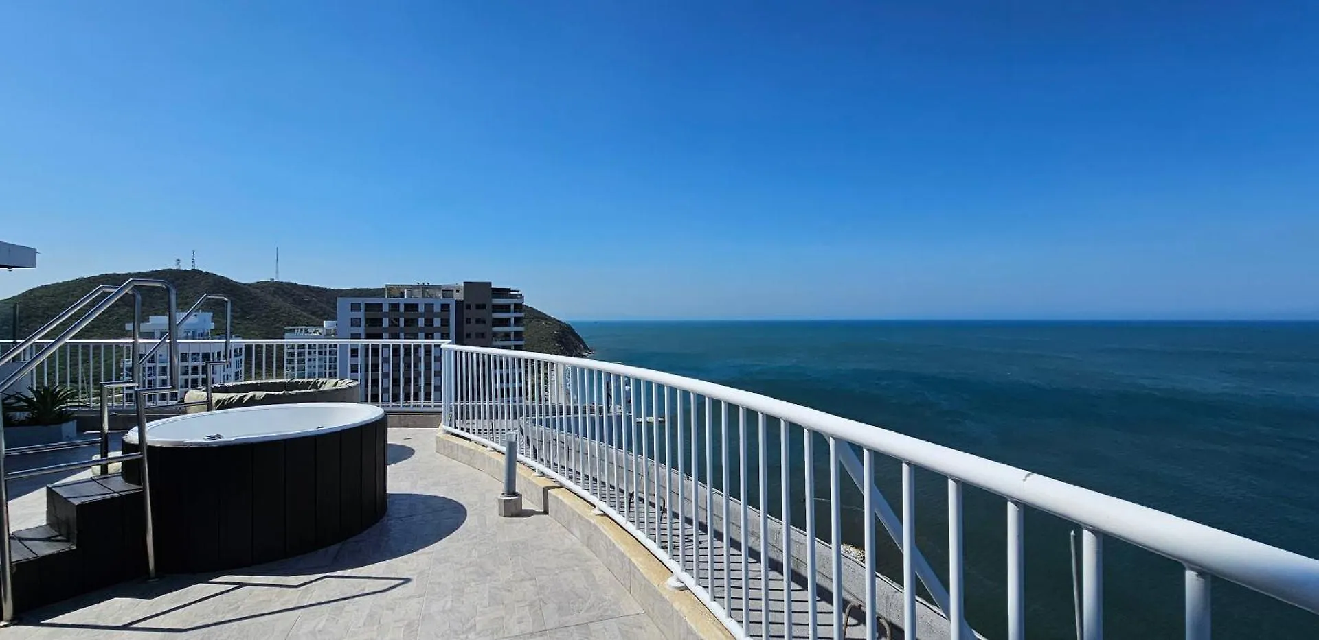 Apartamento Acogedor Wind Playa Salguero frente al mar Santa Marta