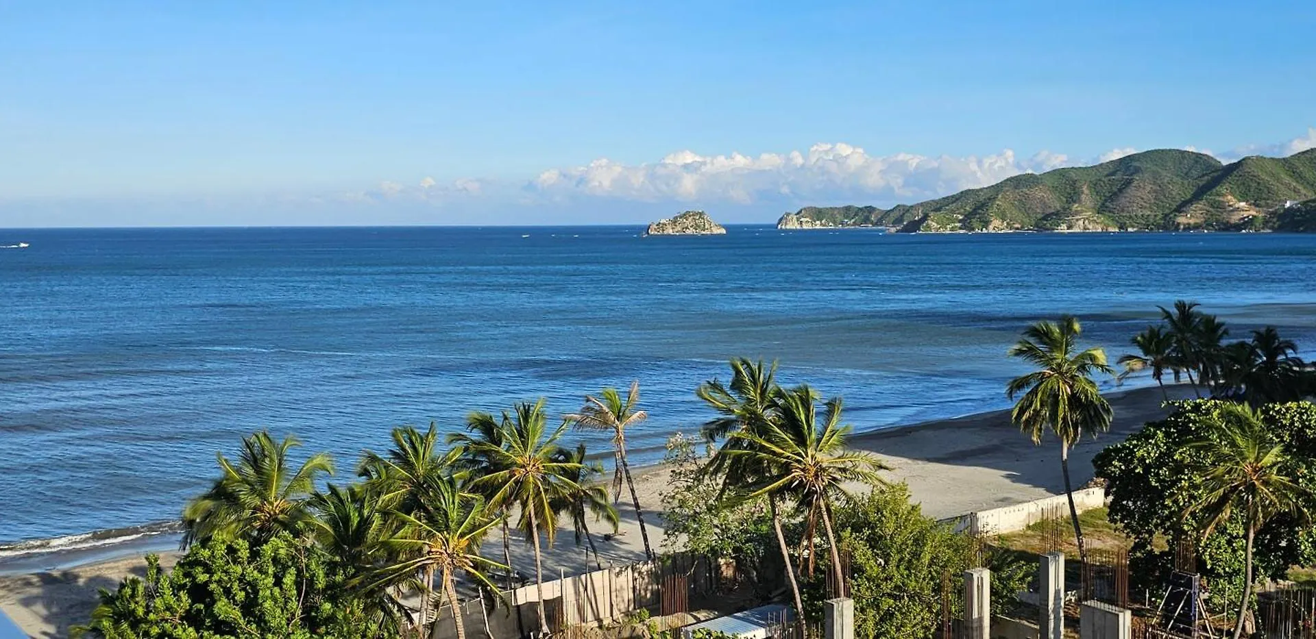 Apartamento Acogedor Wind Playa Salguero frente al mar Santa Marta  Colombia
